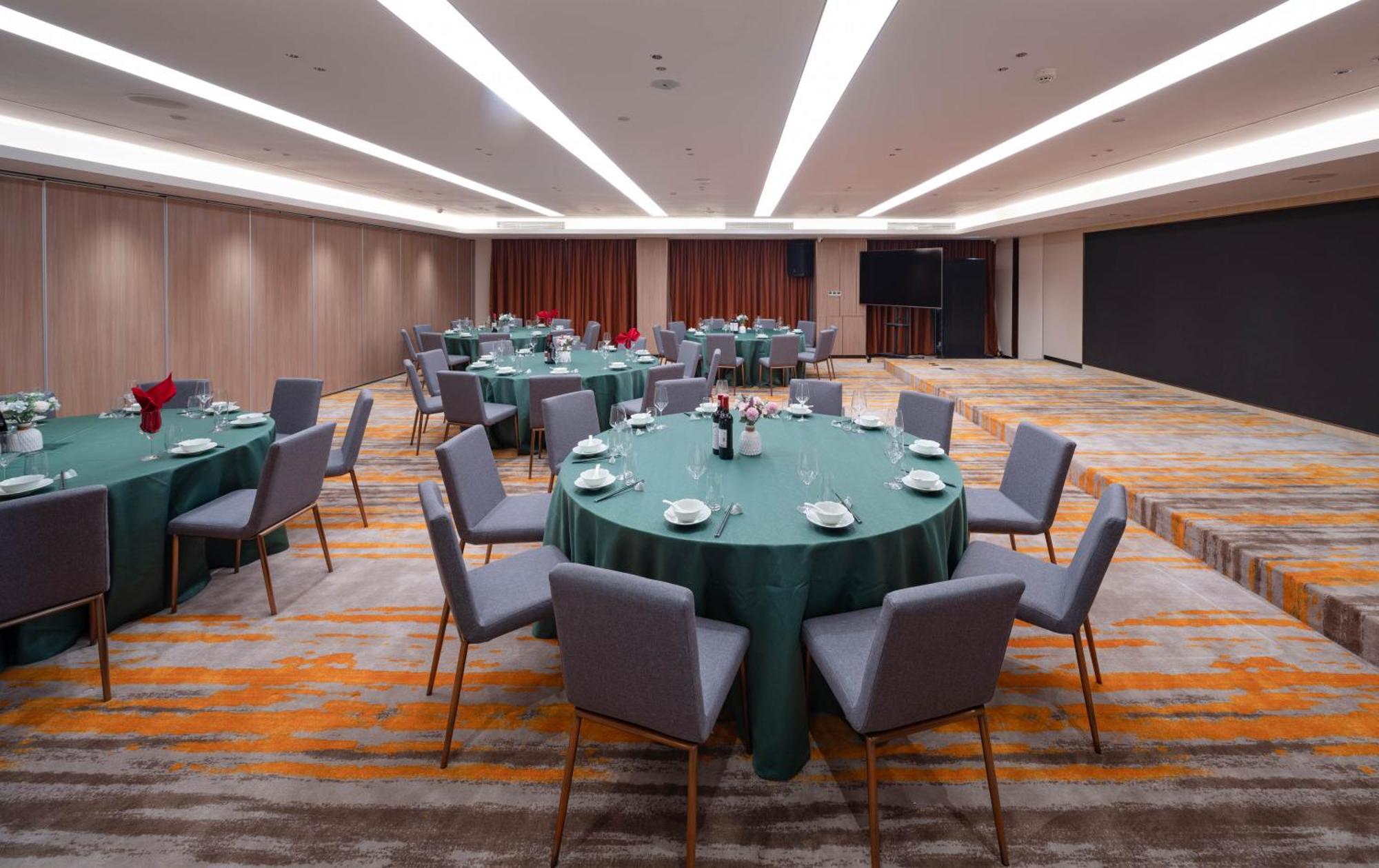 Guangzhou Wogo Yuanbao Hotel-Zhujiang New Town-Free Canton Fair Shuttle Bus & Overseas Buyer Registration Services Exterior photo