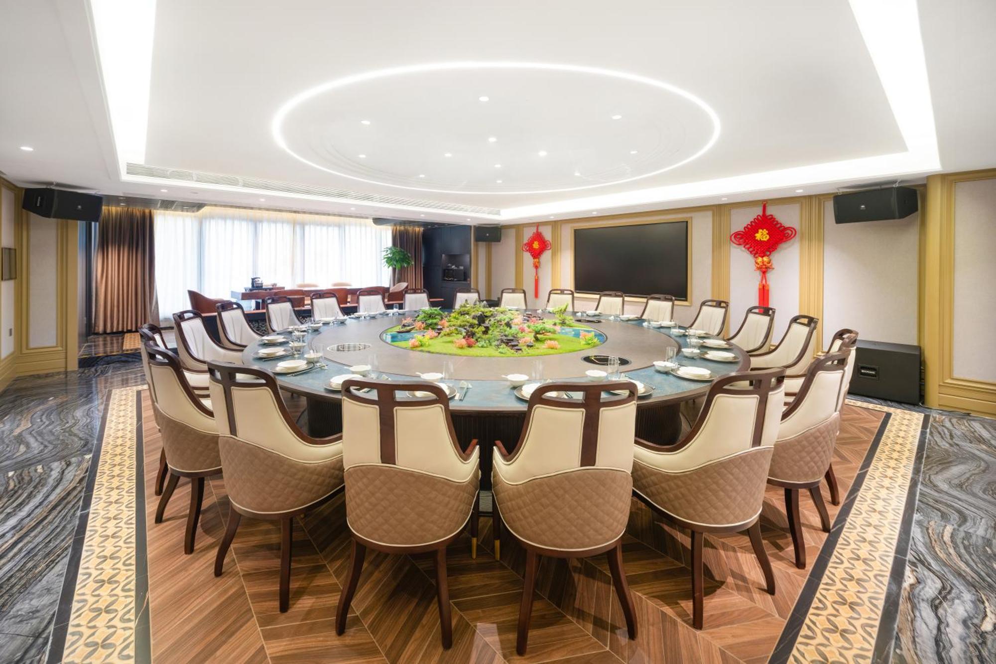 Guangzhou Wogo Yuanbao Hotel-Zhujiang New Town-Free Canton Fair Shuttle Bus & Overseas Buyer Registration Services Exterior photo